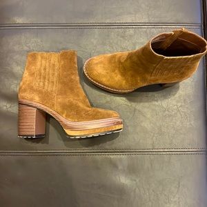 Steve Madden - Short Suede Boot with Chunky Heel